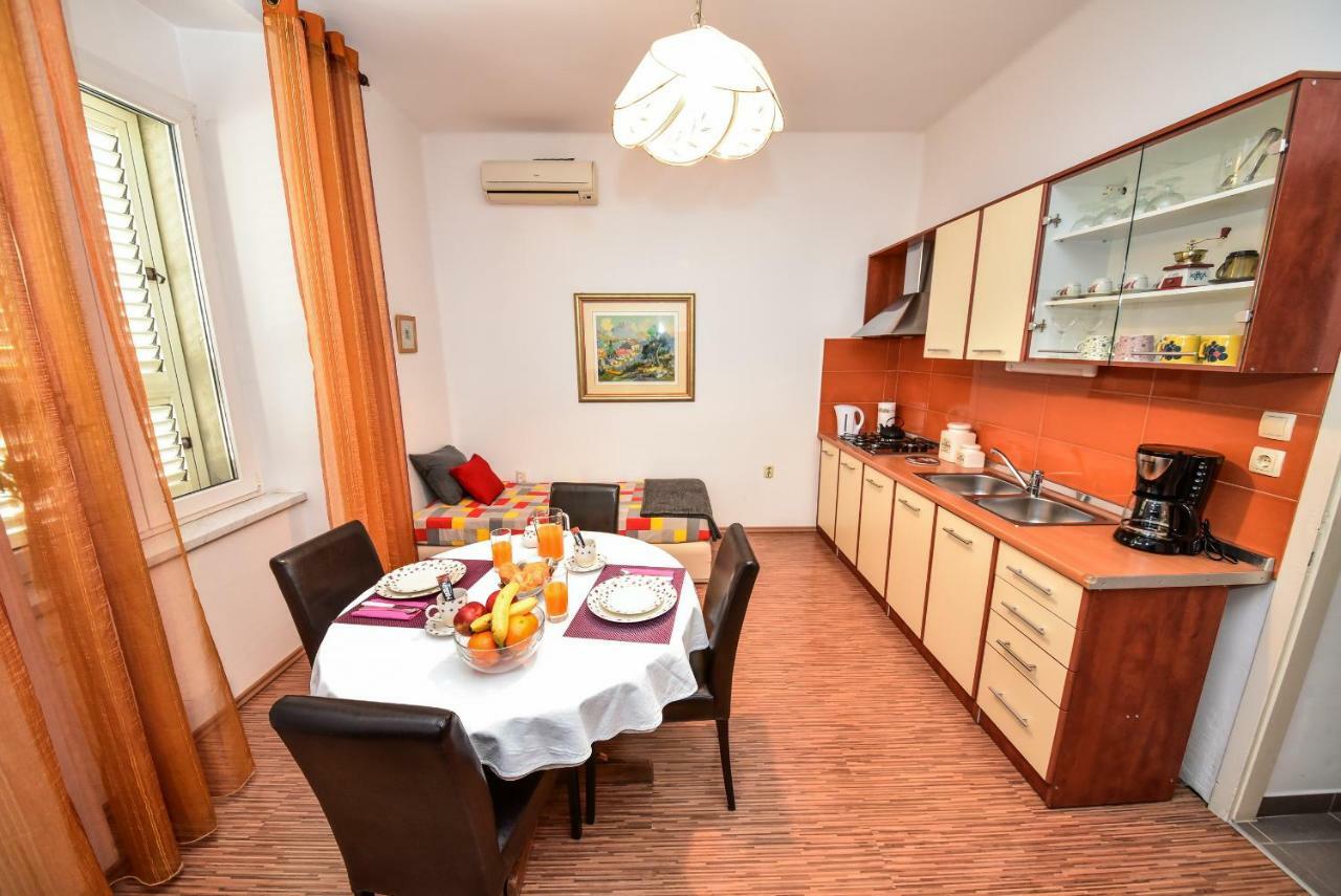 Apartment Viola 扎达尔 外观 照片