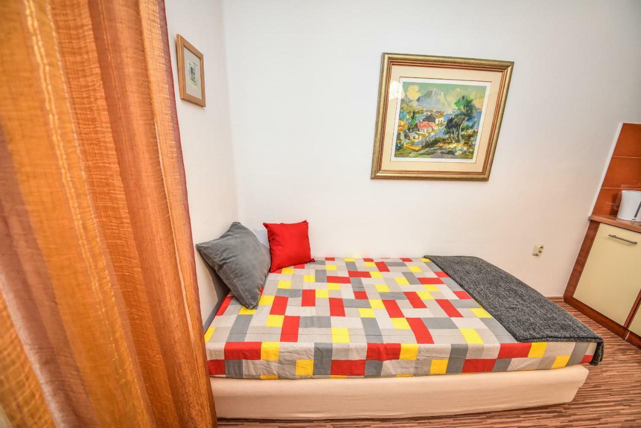 Apartment Viola 扎达尔 外观 照片